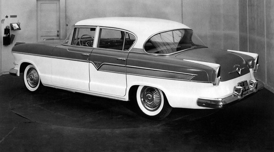  Hudson Hornet Custom Sedan (35685-2) 1956 года  (фото 3 из 8)
